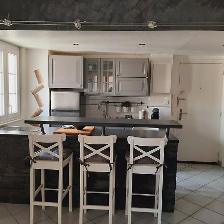 T2 Centre Ville Vue Faron 40M2 En Zone Pietonne 4Eme Etage Toulon Buitenkant foto