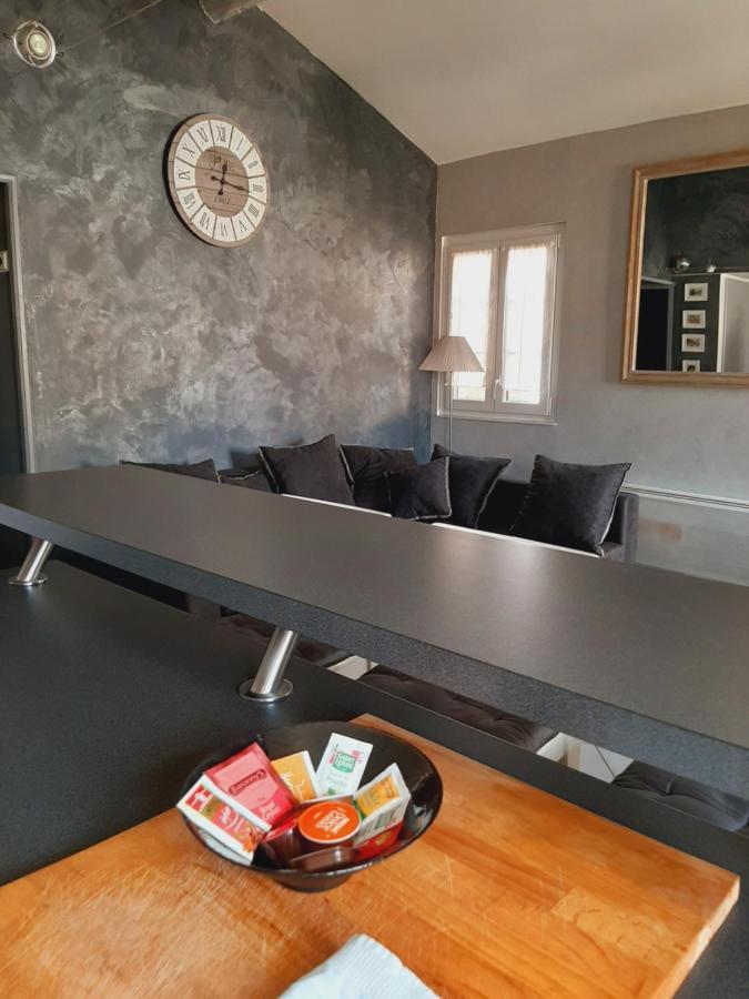 T2 Centre Ville Vue Faron 40M2 En Zone Pietonne 4Eme Etage Toulon Buitenkant foto