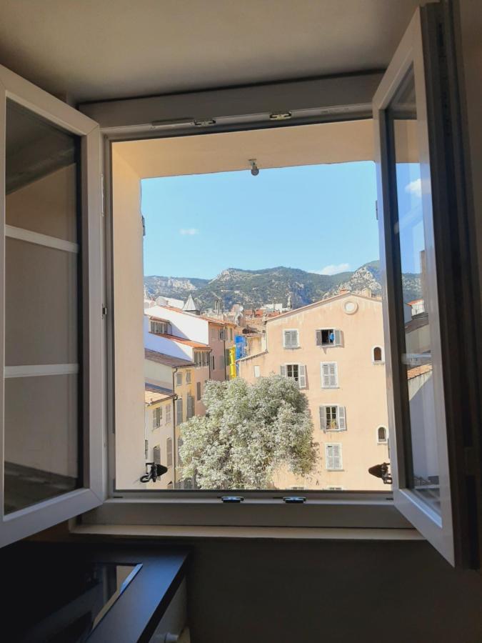 T2 Centre Ville Vue Faron 40M2 En Zone Pietonne 4Eme Etage Toulon Buitenkant foto